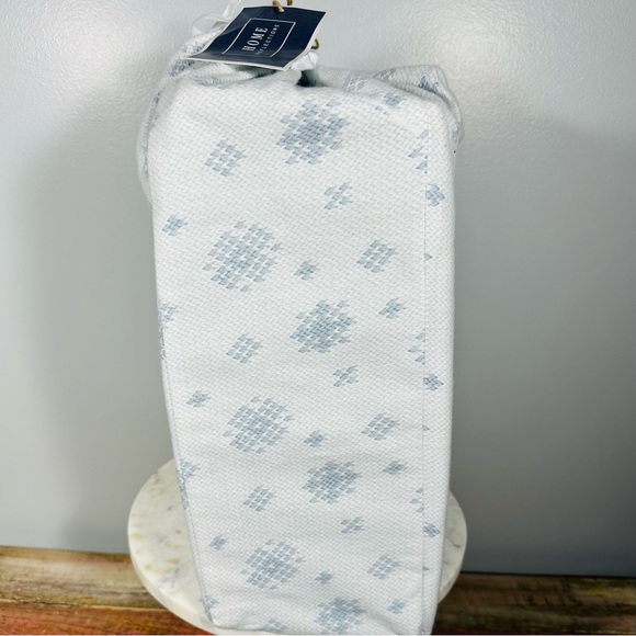 Full Size Flannel Sheet Set by Home Reflections NIB White w/ silver/gray design - Picture 10 of 12